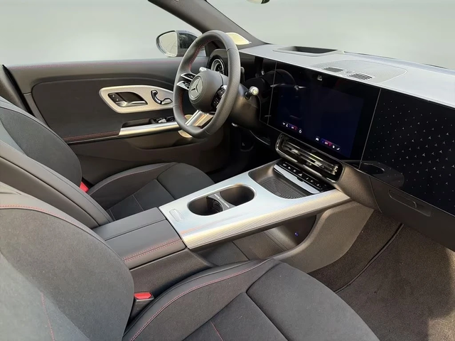 Mercedes-Benz CLA 250 - автомобили, коли, обяви за нови и употребявани 6