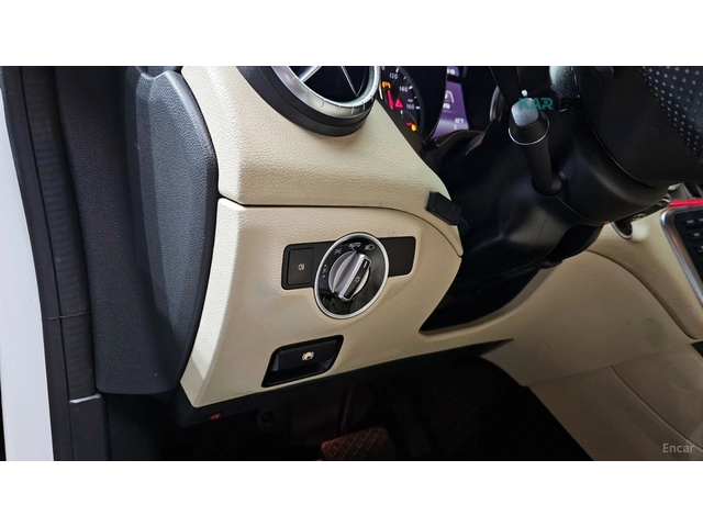 Mercedes-Benz CLA 250* КОЖА* ПОДГРЕВ* КАМЕРА - автомобили, коли, обяви за нови и употребявани 15