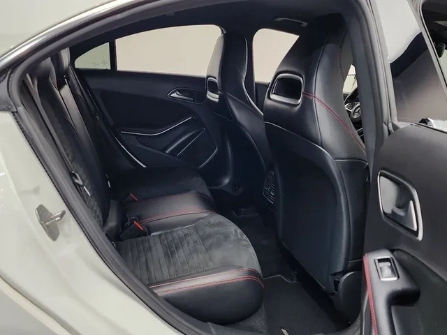 Mercedes-Benz CLA 2.5 - автомобили, коли, обяви за нови и употребявани 11