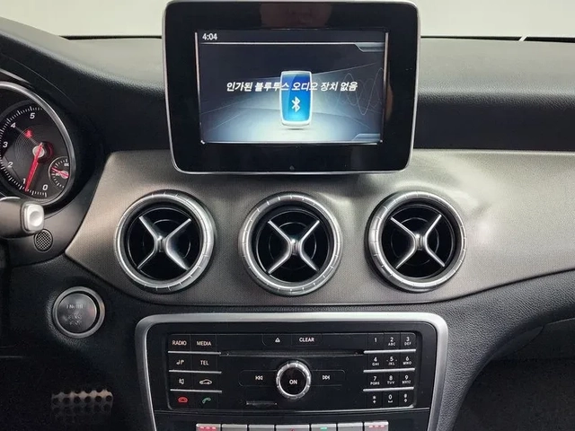 Mercedes-Benz CLA 2.5 - автомобили, коли, обяви за нови и употребявани 13