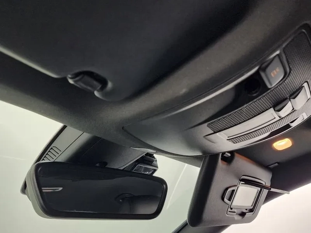 Mercedes-Benz CLA 2.5 - автомобили, коли, обяви за нови и употребявани 16
