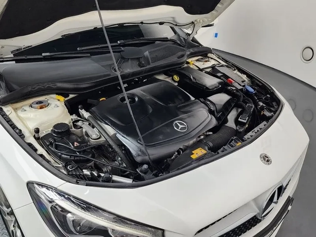 Mercedes-Benz CLA 2.5 - автомобили, коли, обяви за нови и употребявани 5
