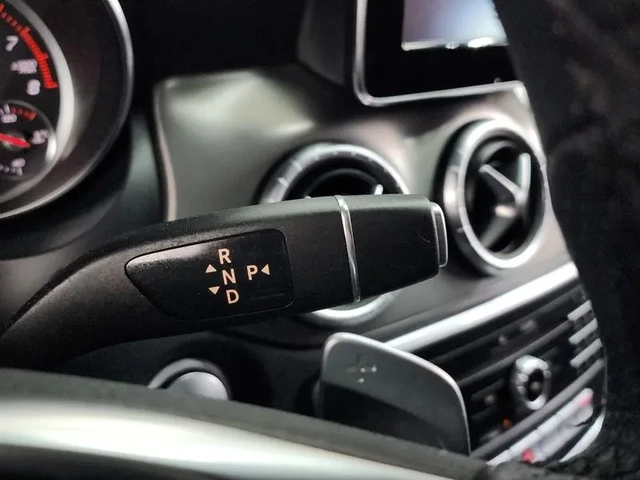 Mercedes-Benz CLA 2.5 - автомобили, коли, обяви за нови и употребявани 8