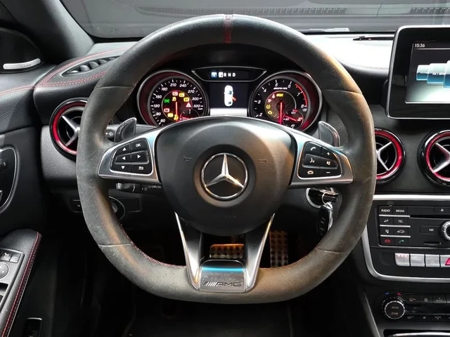 Mercedes-Benz CLA 2.5 - автомобили, коли, обяви за нови и употребявани 12