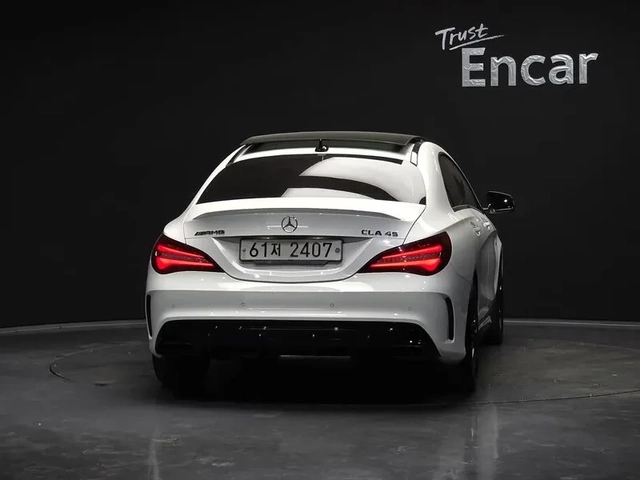 Mercedes-Benz CLA 2.5 - автомобили, коли, обяви за нови и употребявани 3