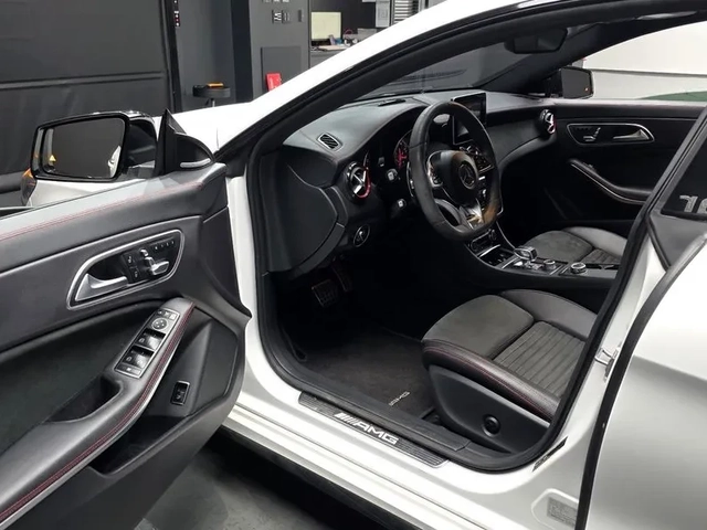 Mercedes-Benz CLA 2.5 - автомобили, коли, обяви за нови и употребявани 9