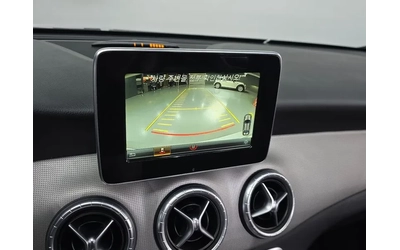Mercedes-Benz CLA 2.5 - автомобили, коли, обяви за нови и употребявани 15