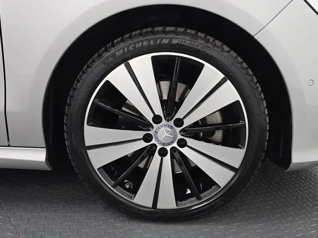 Mercedes-Benz CLA 2.5 - автомобили, коли, обяви за нови и употребявани 4