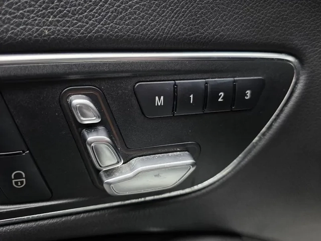Mercedes-Benz CLA 2.5 - автомобили, коли, обяви за нови и употребявани 15