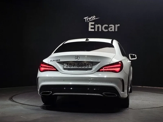 Mercedes-Benz CLA 2.5 - автомобили, коли, обяви за нови и употребявани 3