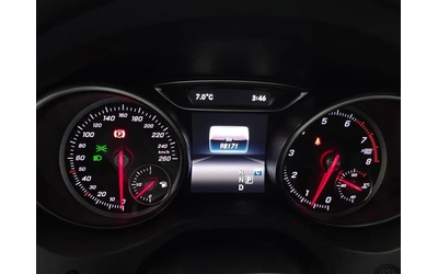 Mercedes-Benz CLA 2.5 - автомобили, коли, обяви за нови и употребявани 7