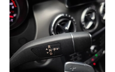 Mercedes-Benz CLA 2.5 - автомобили, коли, обяви за нови и употребявани 8