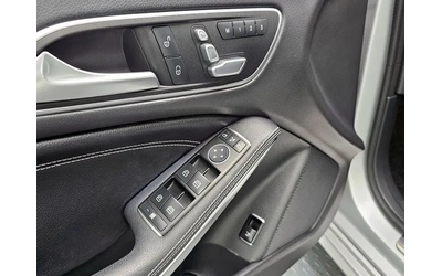 Mercedes-Benz CLA 2.5 - автомобили, коли, обяви за нови и употребявани 16