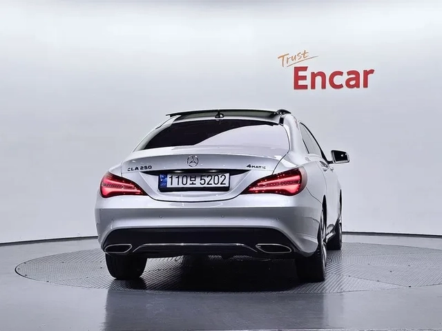 Mercedes-Benz CLA 2.5 - автомобили, коли, обяви за нови и употребявани 3