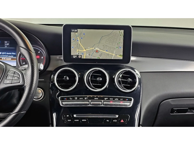 Mercedes-Benz CLC 220 GLC220d 4MATIC | MEMORY | Панорама | Ел. седалки - автомобили, коли, обяви за нови и употребявани 8