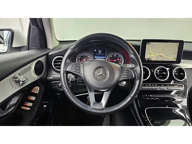 Mercedes-Benz CLC 220 GLC220d 4MATIC | MEMORY | Панорама | Ел. седалки - автомобили, коли, обяви за нови и употребявани 9