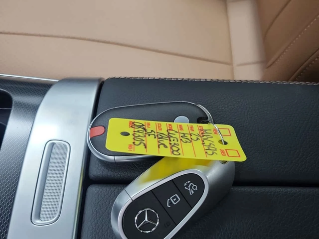 Mercedes-Benz CLE 300 * CARFAX * ПАНОРАМА * 2 КЛЮЧА * 360 КАМЕРА * - автомобили, коли, обяви за нови и употребявани 7