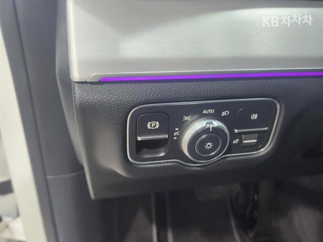 Mercedes-Benz CLE 300 d 4Matic - автомобили, коли, обяви за нови и употребявани 7