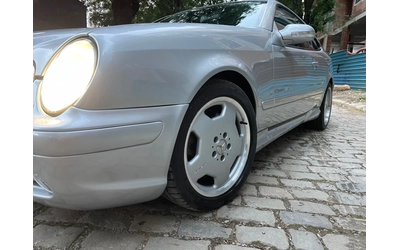 mercedes-benz-clk-55-amg - 1