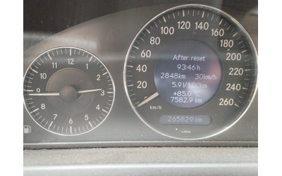 mercedes-benz-clk-clk-270 - 3