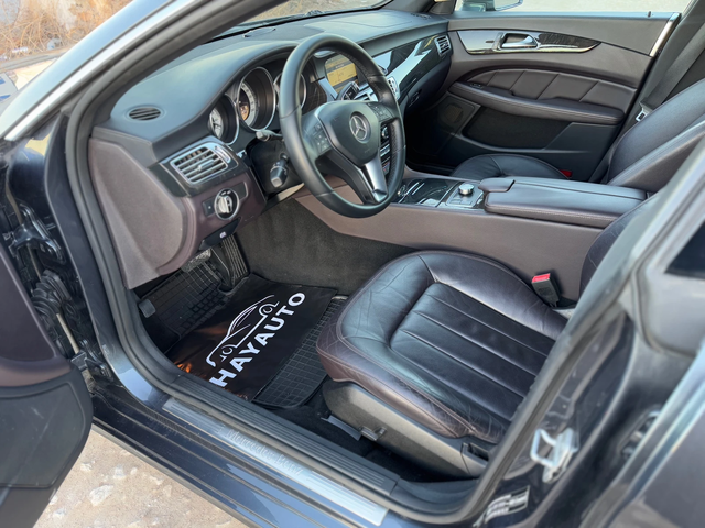Mercedes-Benz CLS 250 d= Sport Pack= Distronic= Keyless Go= - автомобили, коли, обяви за нови и употребявани 8