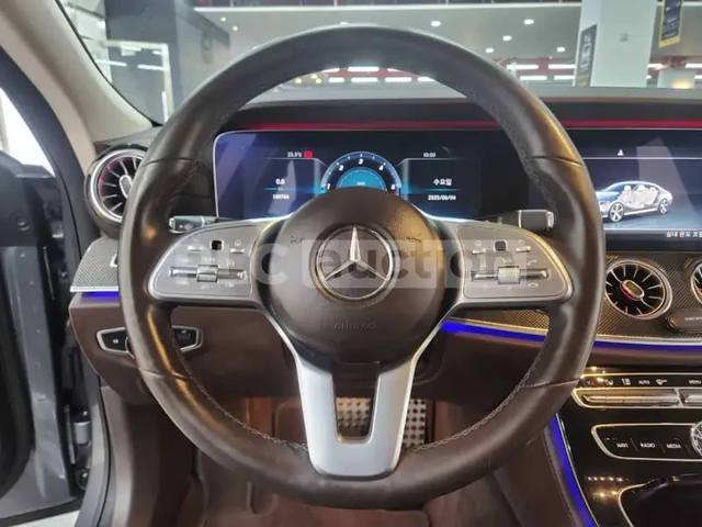 Mercedes-Benz CLS 300 * ДИСТРОНИК* BURMASTER* 360 КАМЕРА* АМБИЕНТНО* - автомобили, коли, обяви за нови и употребявани 7