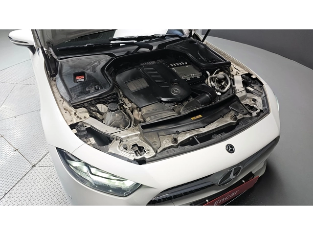 Mercedes-Benz CLS 300 d AMG Line - автомобили, коли, обяви за нови и употребявани 3