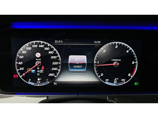 Mercedes-Benz CLS 300 d AMG Line - автомобили, коли, обяви за нови и употребявани 5