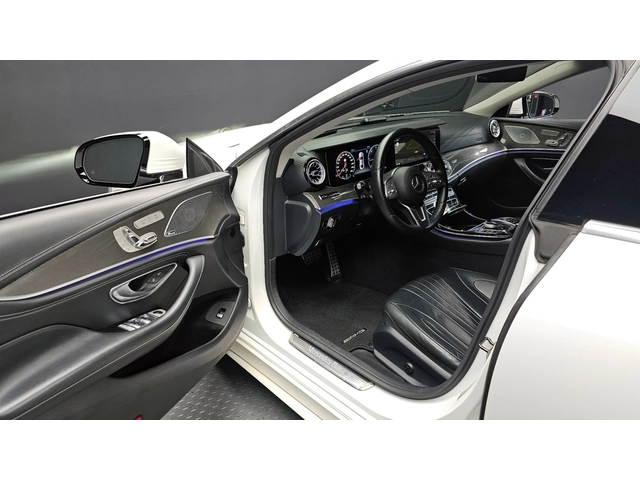 Mercedes-Benz CLS 300 d AMG Line - автомобили, коли, обяви за нови и употребявани 6