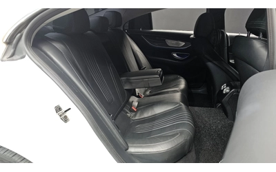 Mercedes-Benz CLS 300 d AMG Line - автомобили, коли, обяви за нови и употребявани 7