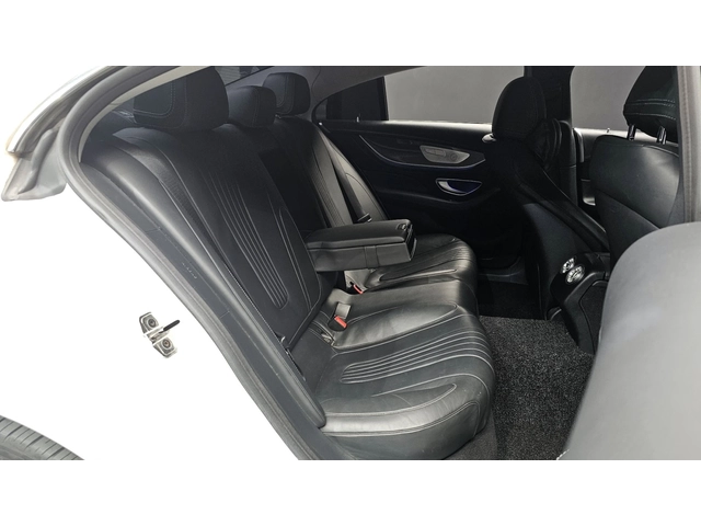 Mercedes-Benz CLS 300 d AMG Line - автомобили, коли, обяви за нови и употребявани 7