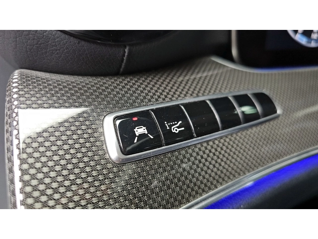Mercedes-Benz CLS 300 d AMG Line - автомобили, коли, обяви за нови и употребявани 10