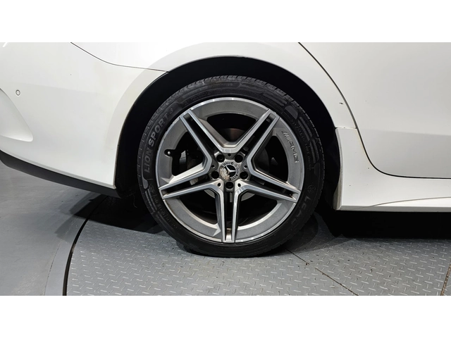 Mercedes-Benz CLS 300 d AMG Line - автомобили, коли, обяви за нови и употребявани 2