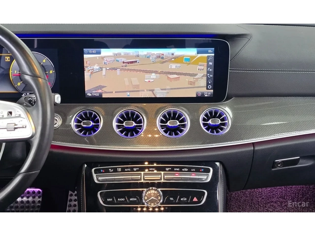 Mercedes-Benz CLS 300 AMG-line - автомобили, коли, обяви за нови и употребявани 8