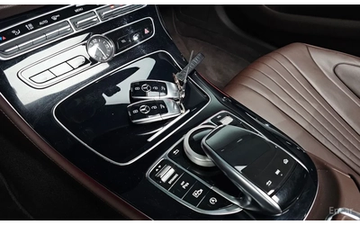 Mercedes-Benz CLS 300 AMG-line - автомобили, коли, обяви за нови и употребявани 13