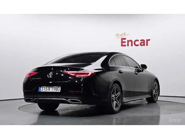 Mercedes-Benz CLS 300 AMG-line - автомобили, коли, обяви за нови и употребявани 1