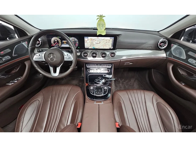 Mercedes-Benz CLS 300 AMG-line - автомобили, коли, обяви за нови и употребявани 6
