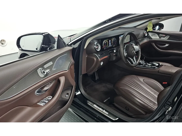 Mercedes-Benz CLS 300 AMG-line - автомобили, коли, обяви за нови и употребявани 8