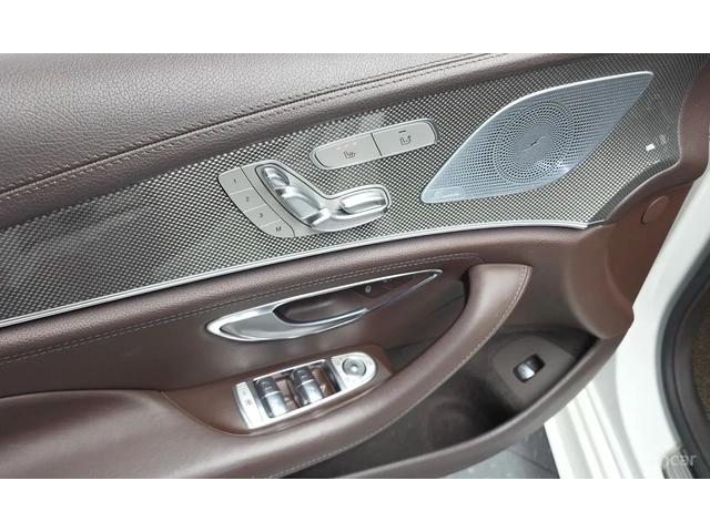 Mercedes-Benz CLS 300 AMG-line - автомобили, коли, обяви за нови и употребявани 15