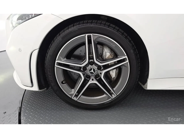 Mercedes-Benz CLS 300 AMG-line - автомобили, коли, обяви за нови и употребявани 2