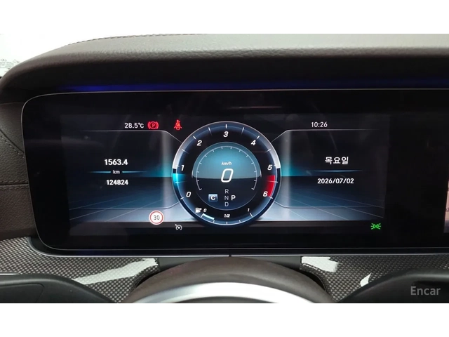 Mercedes-Benz CLS 300 AMG-line - автомобили, коли, обяви за нови и употребявани 5