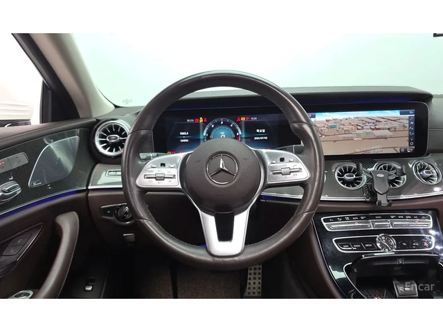 Mercedes-Benz CLS 300 AMG-line - автомобили, коли, обяви за нови и употребявани 8