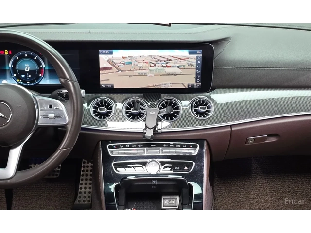 Mercedes-Benz CLS 300 AMG-line - автомобили, коли, обяви за нови и употребявани 9