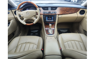 Mercedes-Benz CLS 320 AMG* NAVI* ALCANTAR* LIZING - автомобили, коли, обяви за нови и употребявани 8