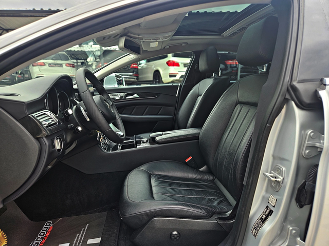 Mercedes-Benz CLS 350 AMG/FACE/GERMANY/DISTR/CAMERA/AMBIENT/CAR PLAY/LIZ - автомобили, коли, обяви за нови и употребявани 14