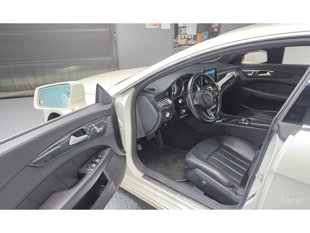 Mercedes-Benz CLS 350 4MATIC* AMG* ПОДГРЕВ* ОБДУХВАНЕ* МЪРТВА ТОЧКА - автомобили, коли, обяви за нови и употребявани 6