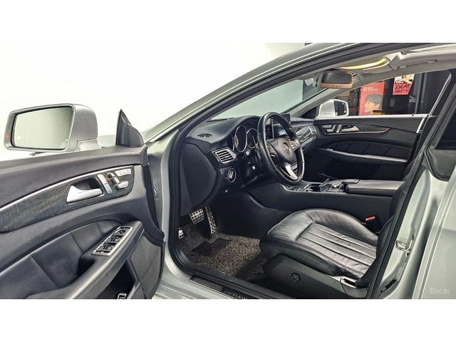 Mercedes-Benz CLS 350 4MATIC* КОЖА* ПОДГРЕВ* ОБДУХВ* BURMASTER* PANO* 36 - автомобили, коли, обяви за нови и употребявани 9