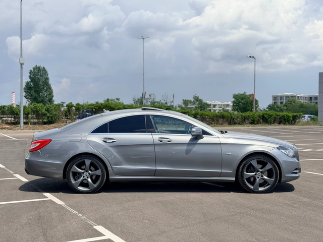 Mercedes-Benz CLS 350 350CDI Лизинг първа вноска 4200 евро - автомобили, коли, обяви за нови и употребявани 4