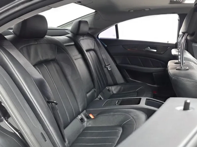 Mercedes-Benz CLS 350 - автомобили, коли, обяви за нови и употребявани 11