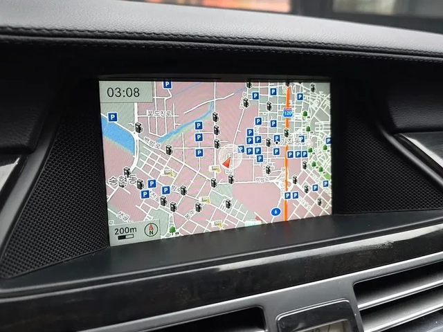 Mercedes-Benz CLS 350 - автомобили, коли, обяви за нови и употребявани 13